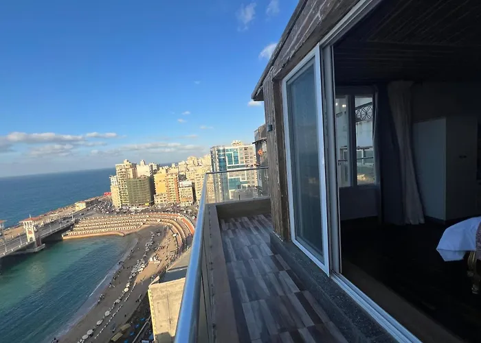 Sea View Cabin