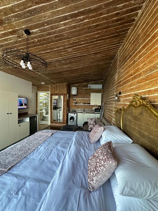 Sea View Apartment *